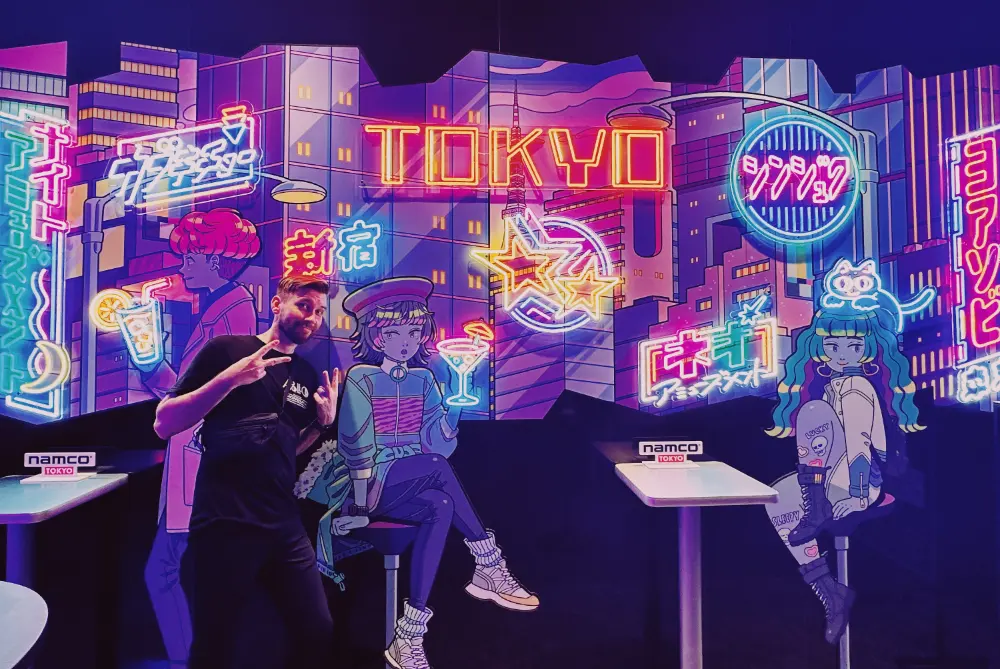 Picture of Mike Bray in cool Tokyo venue