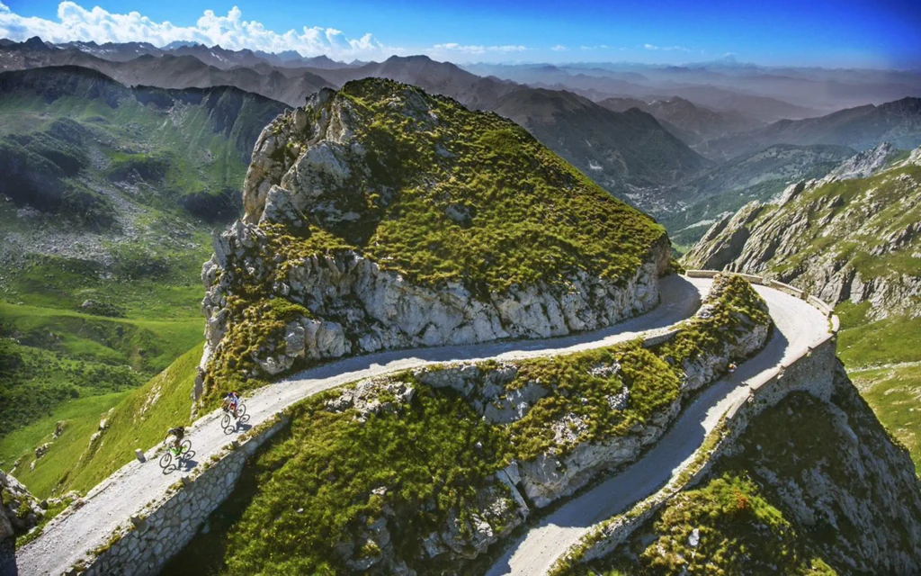 Col di Tenda i Italia - terrengsykkeltur med Expa Travel