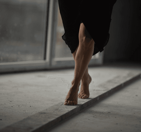 Women portrait in brown hair