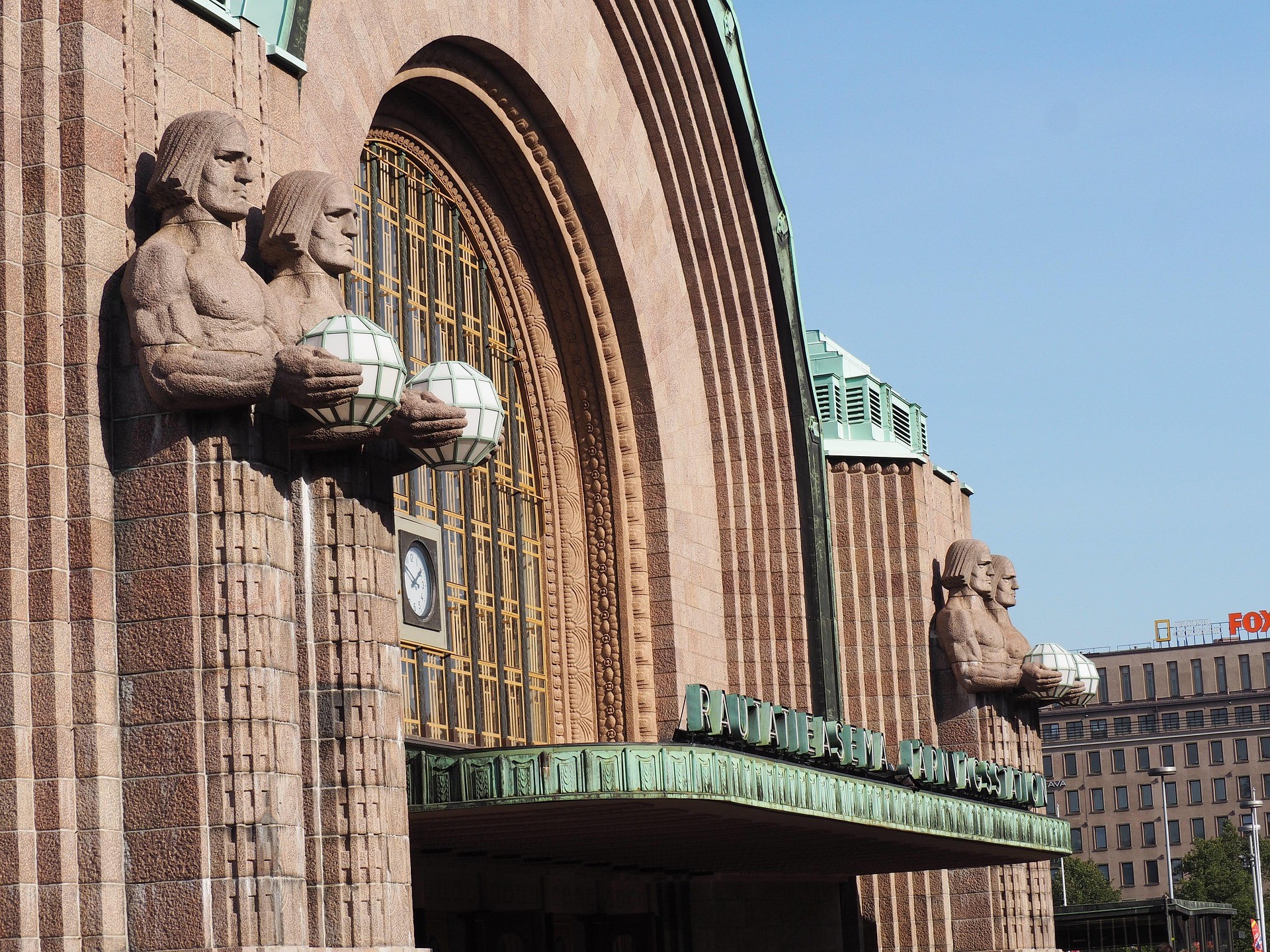 Kuva Helsingin rautatieasemasta. MAU Agency toimii Helsingin ja koko Suomen alueella.
