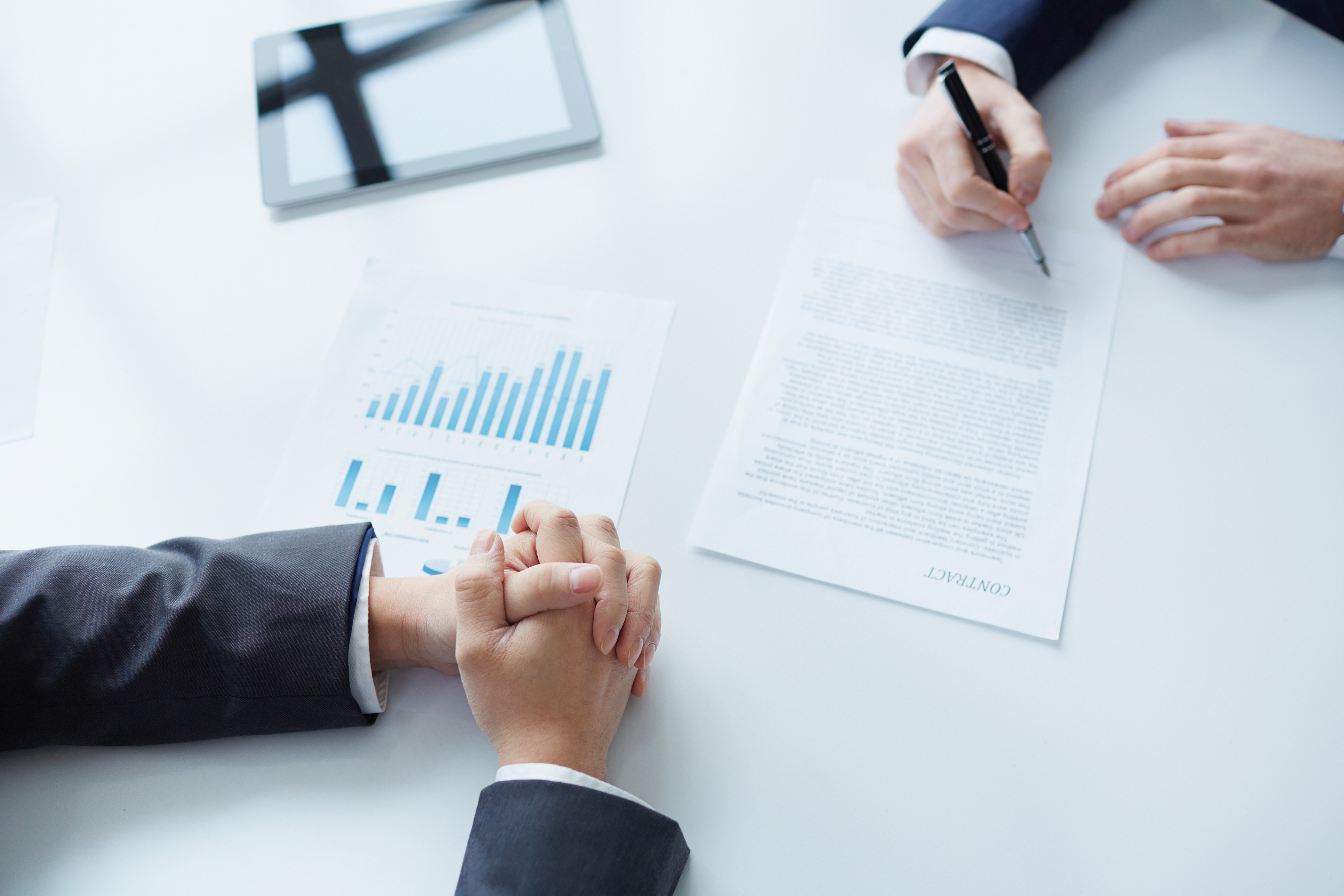 marketing consultant vs agency