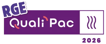 Logo RGE QualiPac 2026, texte blanc sur bandeau violet avec icône de vagues de chaleur.