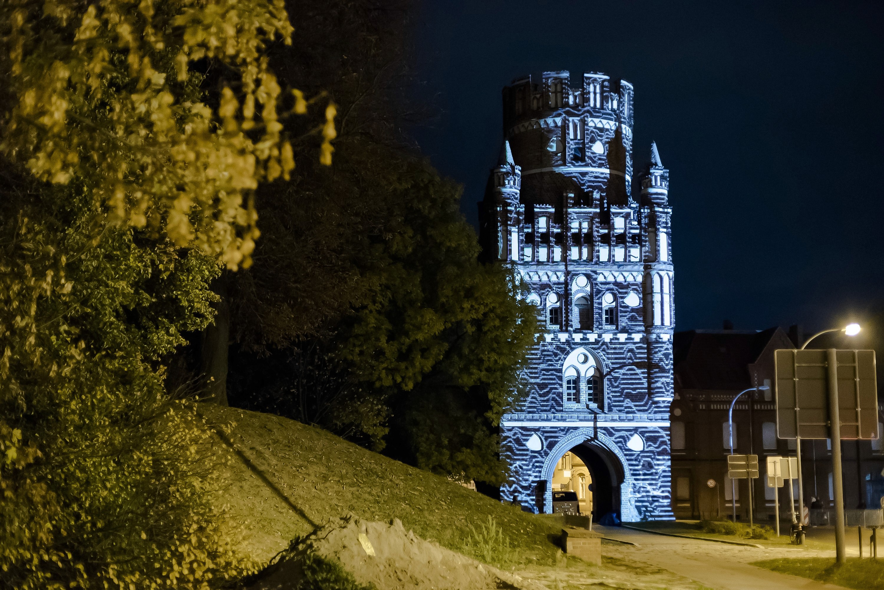 Formationen - architecture projection mapping