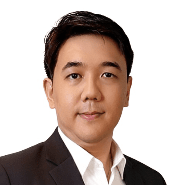 Portrait of Daniel Hayes, founder of EarlyBird.