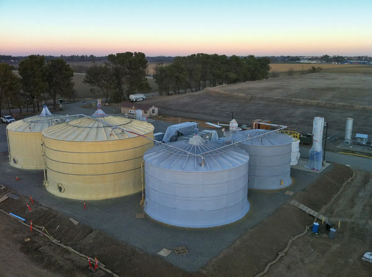 Digester tank spray foam insulation system