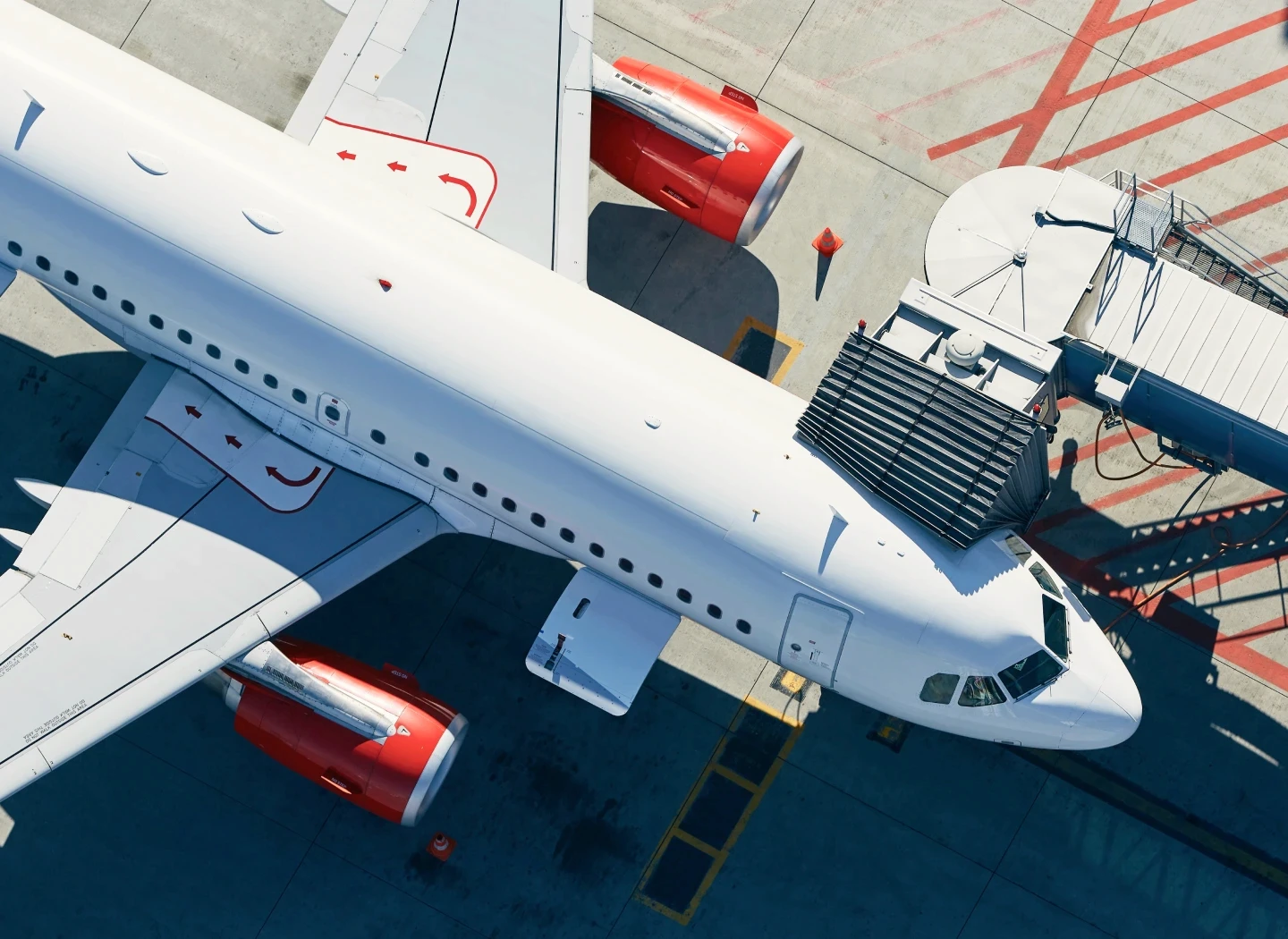 파트너가 상품 검수 후 해외 고객에게 배송하는 과정