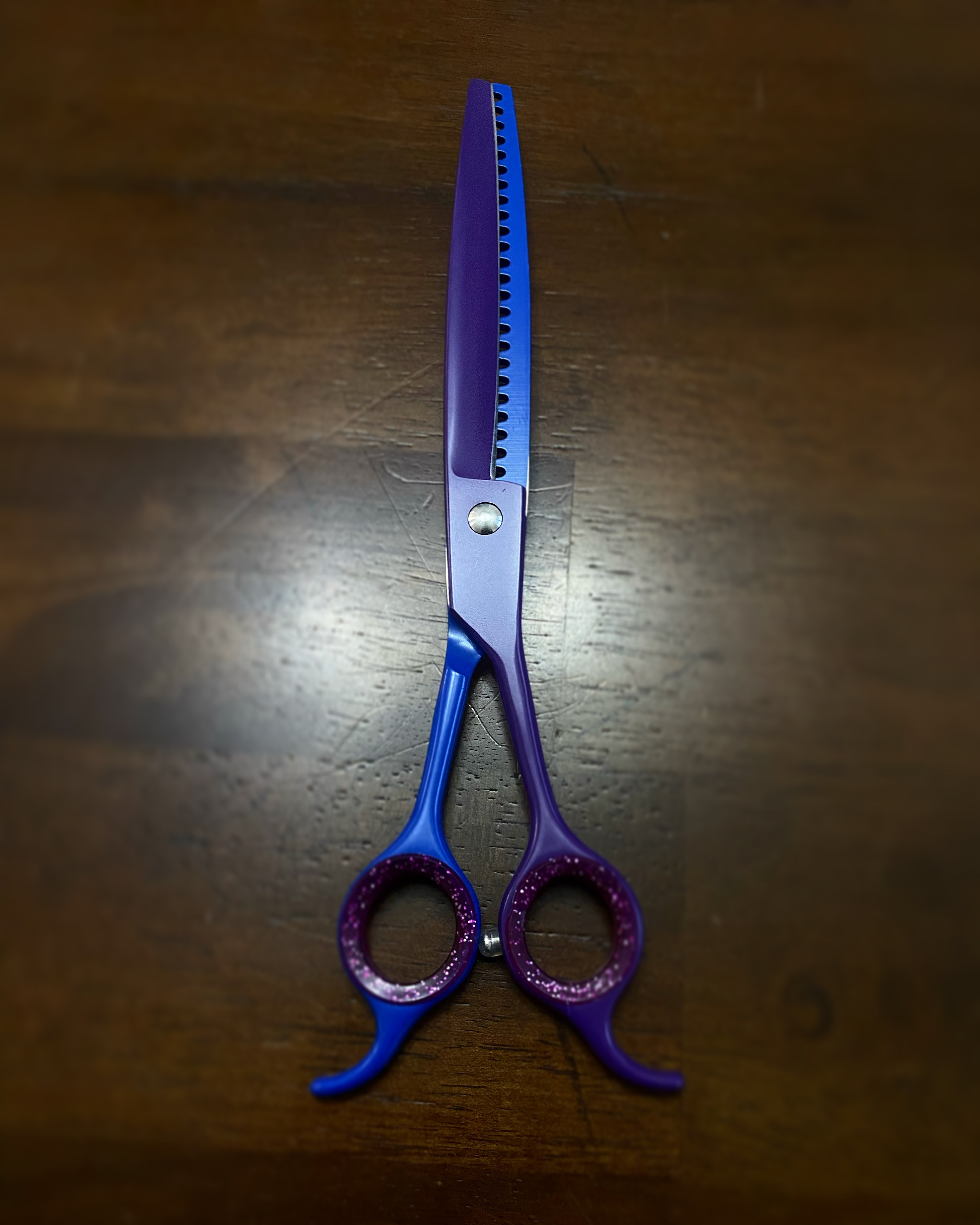 Seriously Fast Sharpening Scissor