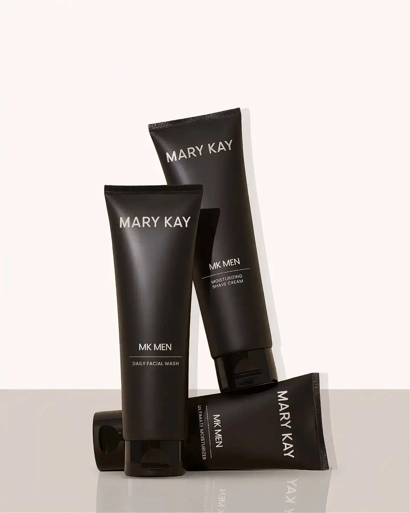 Produtos Mary Kay organizados na categoria de cuidados masculinos