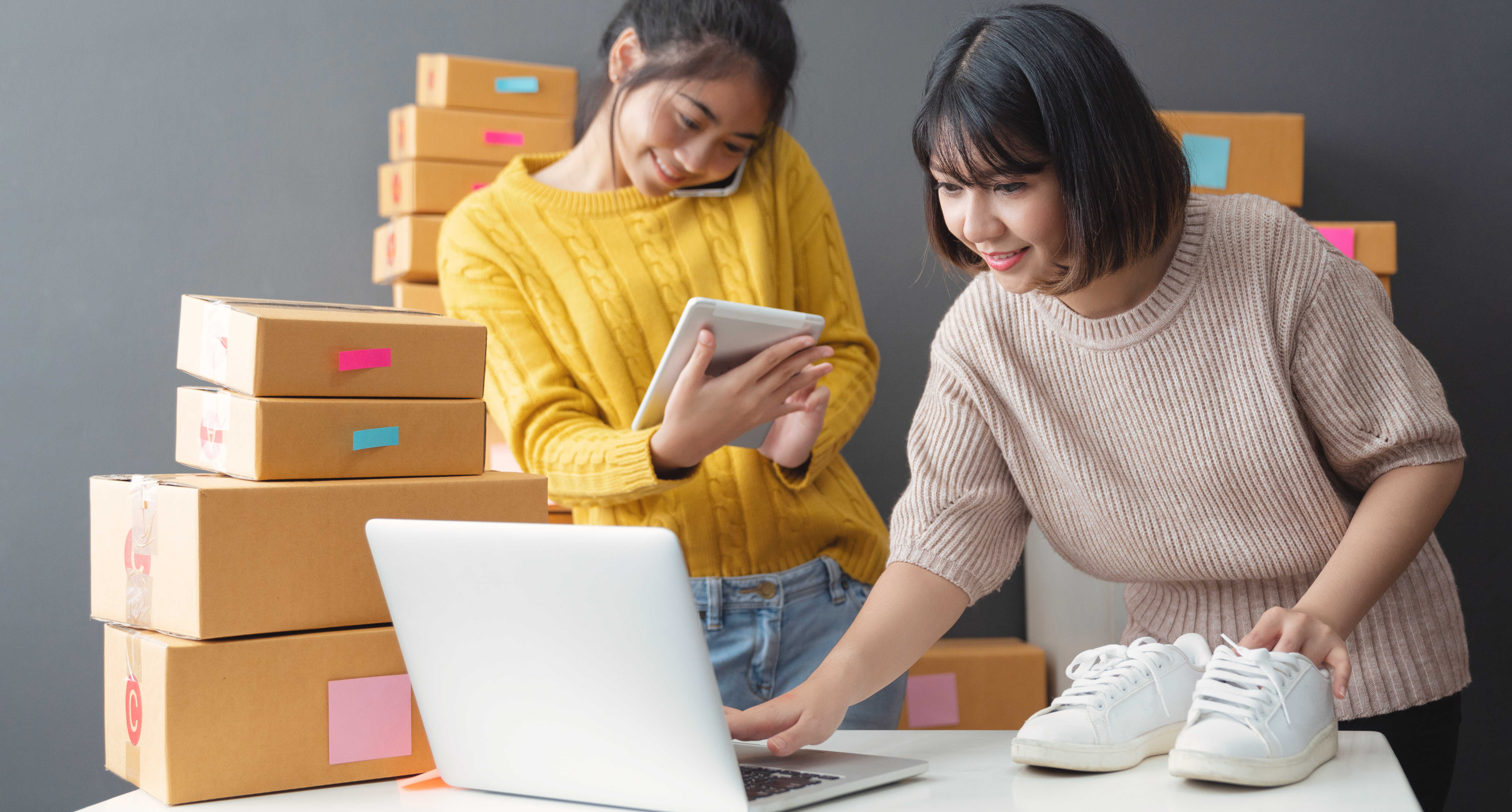 Consumer and retail AI-powered personalization, e-commerce optimization, and supply chain management