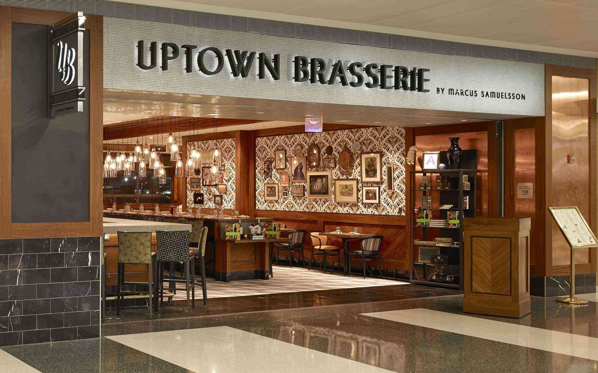 香港機場禁區裝修懷舊傢俱應用 Hong Kong Airport Restricted Area Renovation Nostalgic Furniture Application