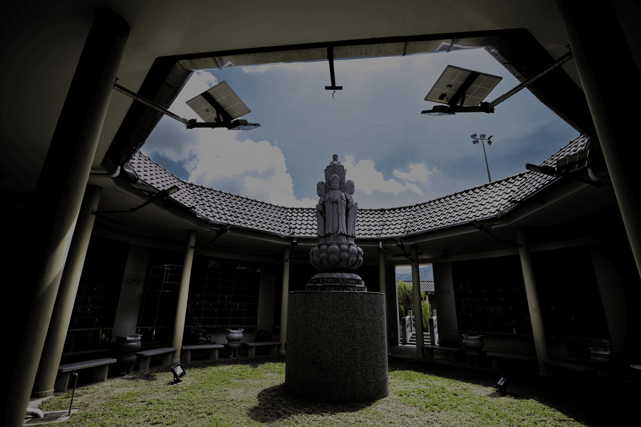 纪念馆设施, 安息堂, 租界殡仪馆, 拜祭区域, 神明坛, 家属休息区, prayer hall, 佛堂, 多功能追思厅, landmark areas, memorial zones, 场馆导览, 数位纪念区, memorial park layout, 场馆介绍