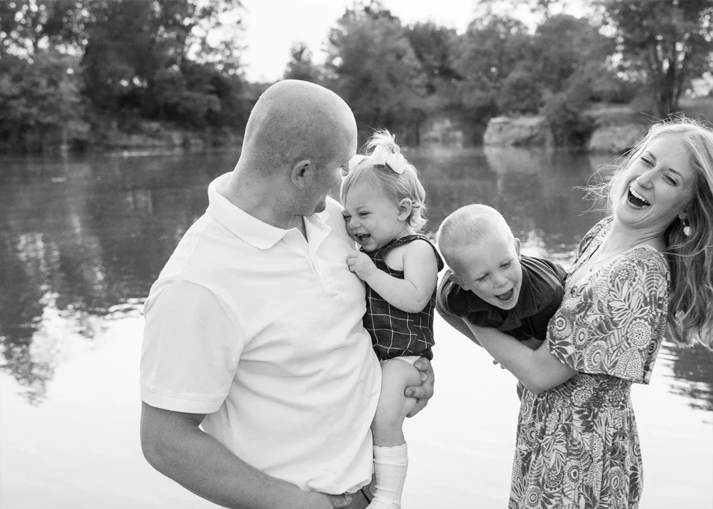 Family photo by Kelsey Lynn Photography
