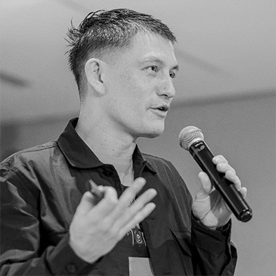 Photo of Marc Zao-Sanders as a speaker