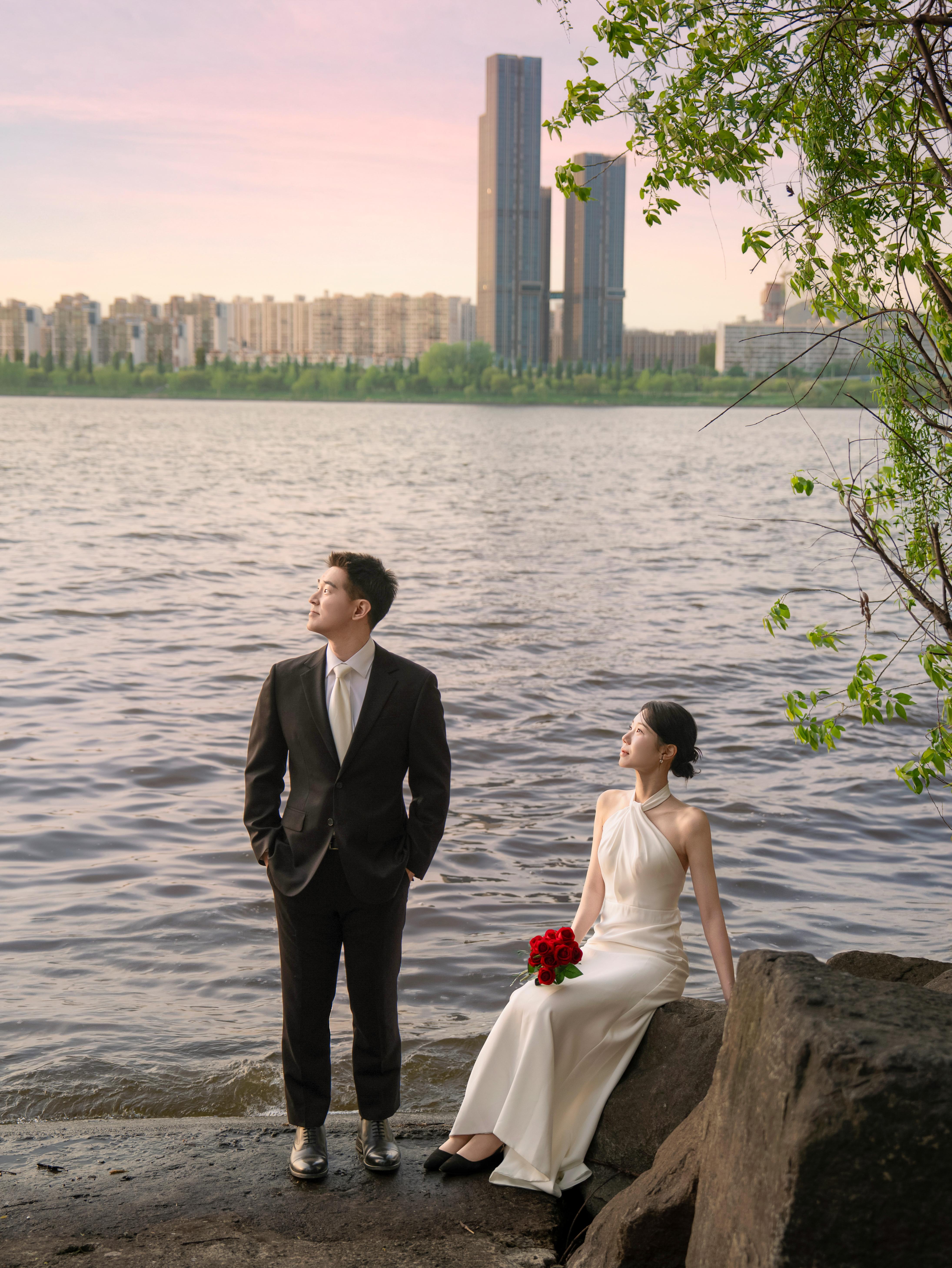 동작대교 웨딩스냅 촬영 후기 | 아워컬러스냅이 담아낸 한강 로맨스