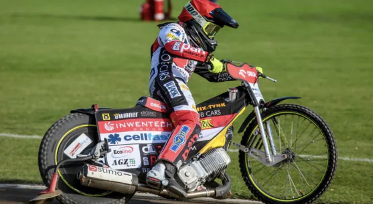 Billede af Kasper Szopa der kører Speedway