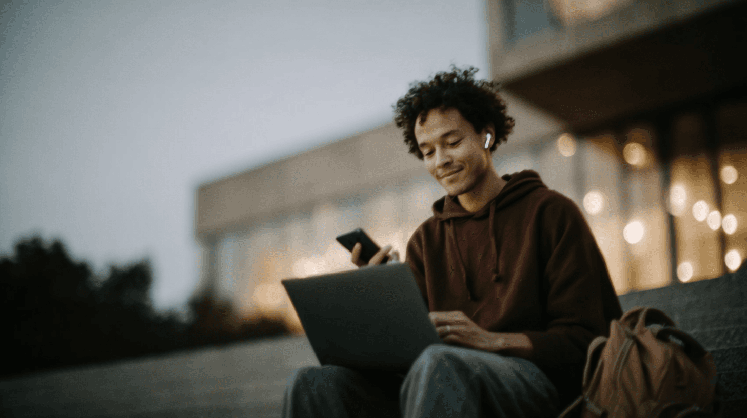 Students and lecture note-takers