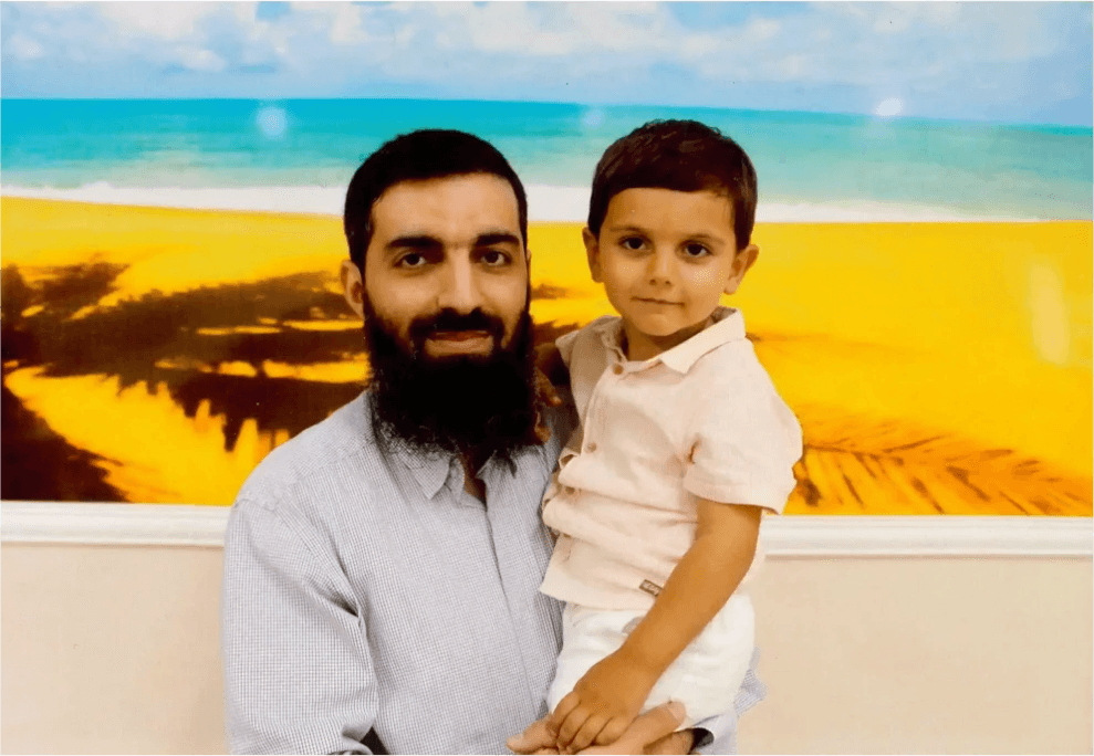 Halis Bayancuk ve Oğlu Muhammed Hanzala