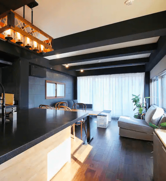 A room decorated with traditional Miyagi designs