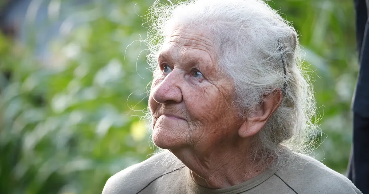 Illustration of a woman who sees clearly after applying anointing oil on her forehead.