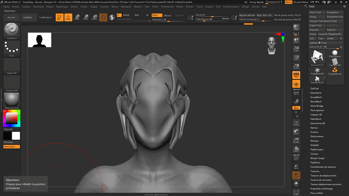 Capture d'écran d'un logiciel de sculpture 3D montrant le processus de création d'un masque.