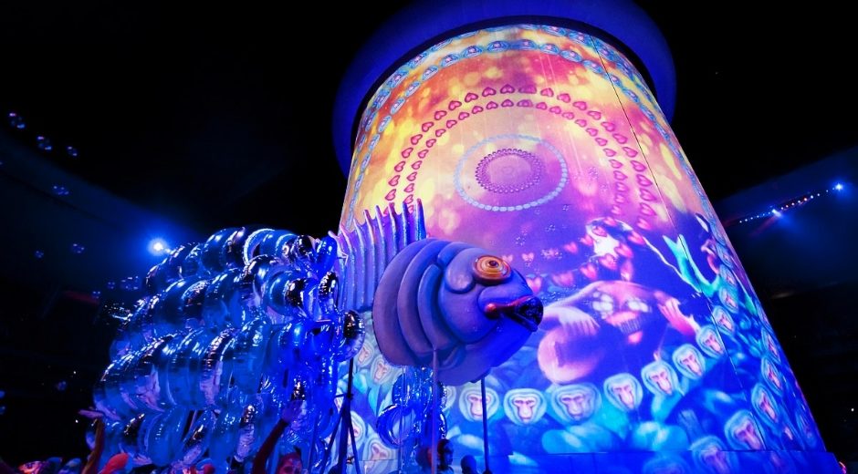 Fish puppets complements the scene of the Guadalajara Pan Am Games