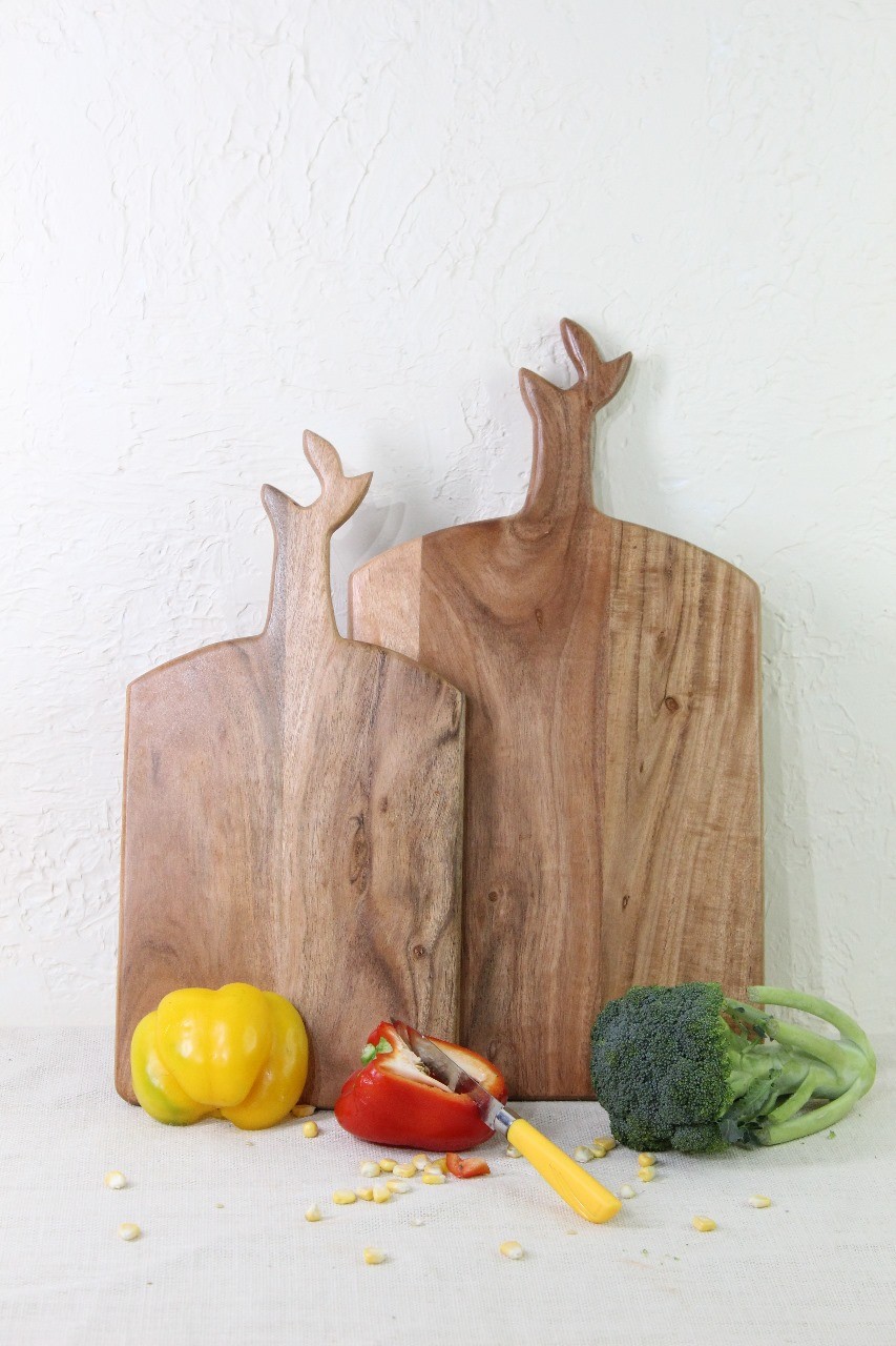 Abstract openwork metal decorative ball in gold finish