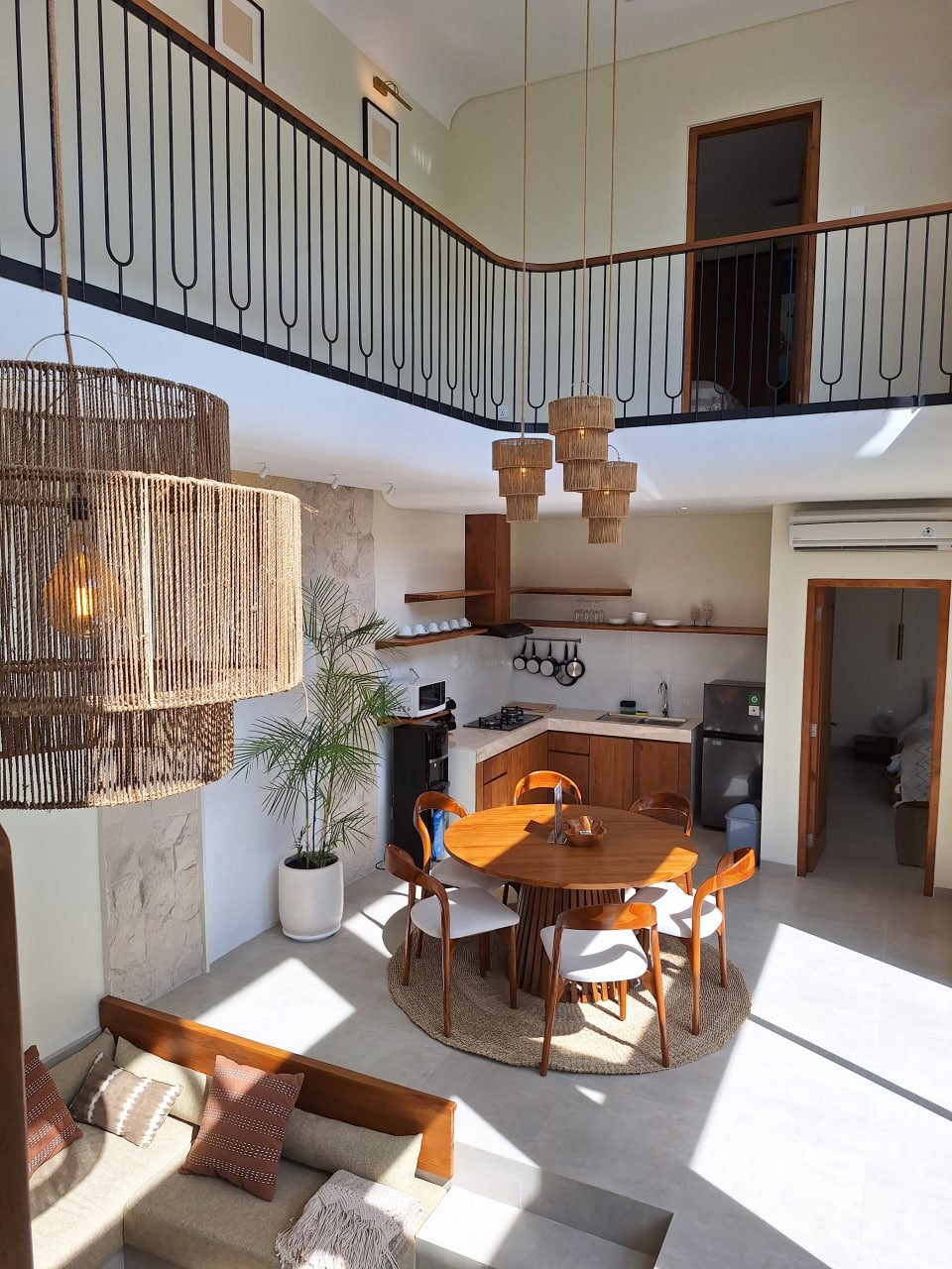 Modern 3-bedroom villa with 4-year installment option in Seminyak