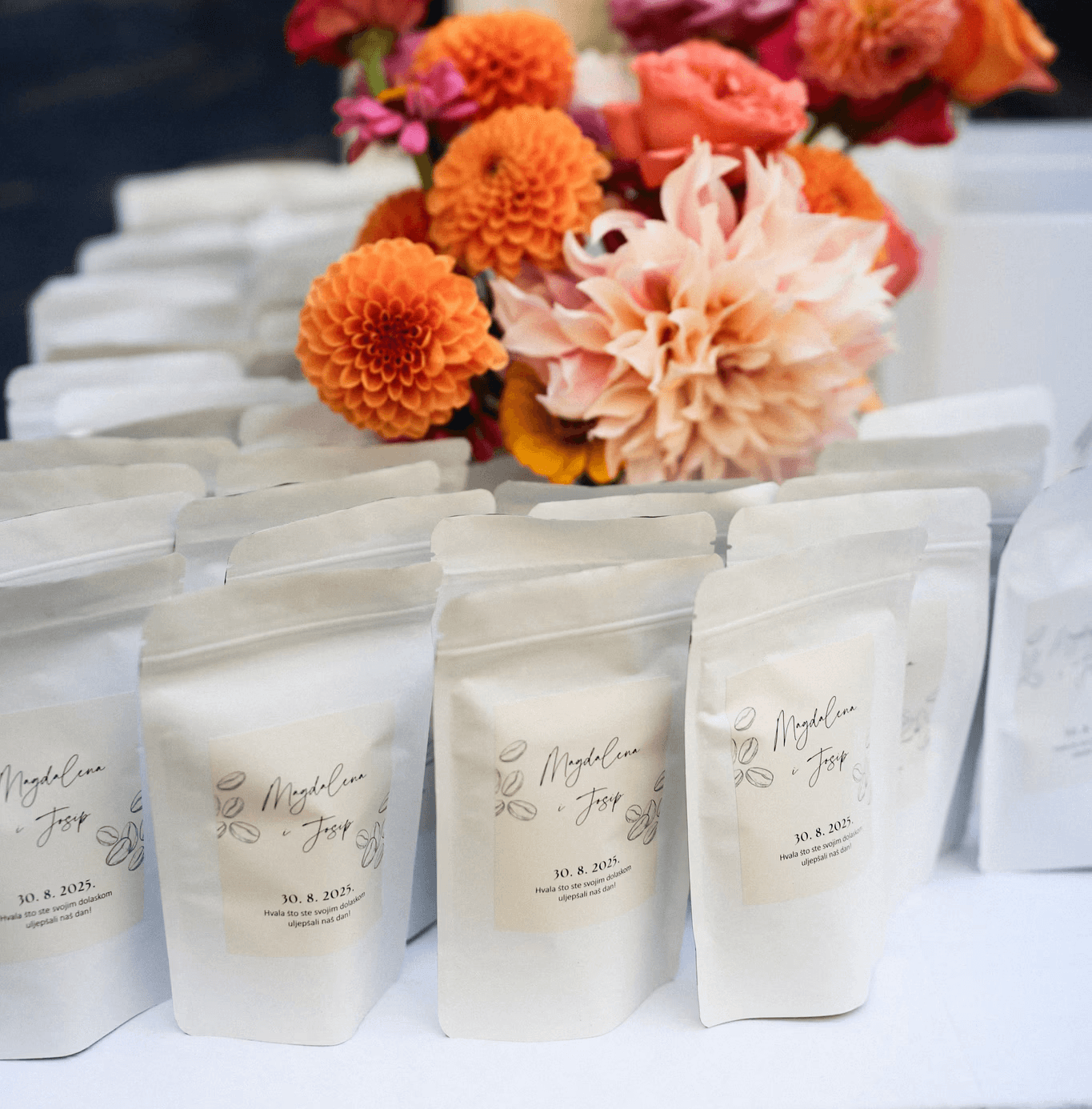 poklon paketići kave, ideja za poklon za svadbu, kava i svadba