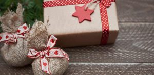 company Christmas gift ideas for employees