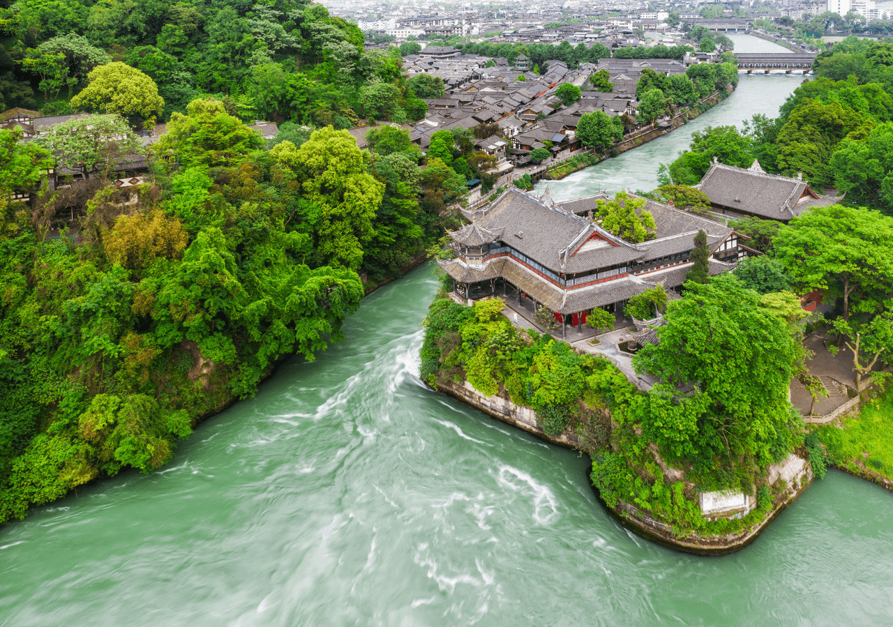 Baopingkou, the water inlet of Dujiangyan ancient irrigation works