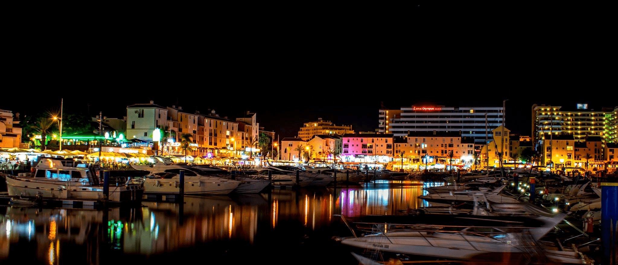 Luxury marina of vilamoura nightlife with REV