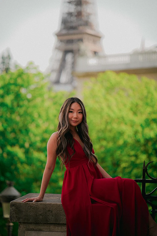 Paris Photographer - LeParisPro. Weddings, engagements, proposals, lifestyle and fashion photoshoots.