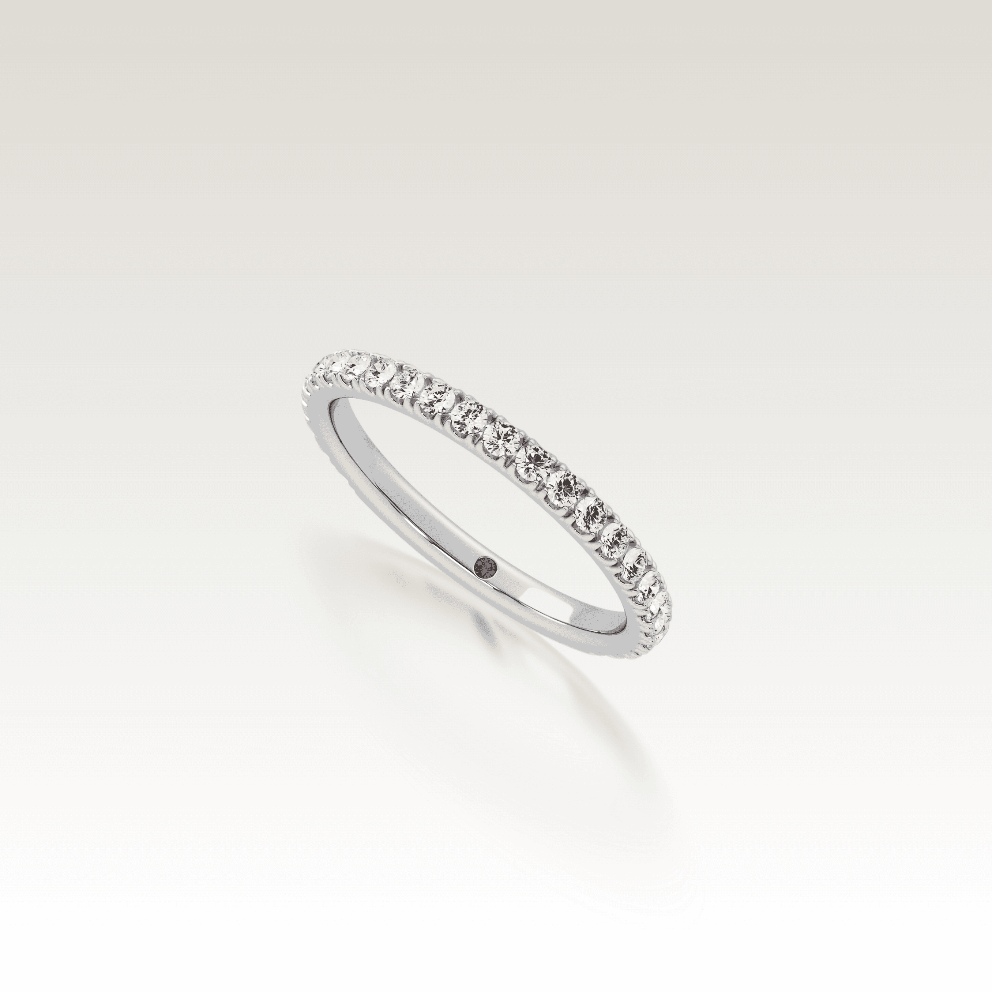 Her Wedding Band image 4