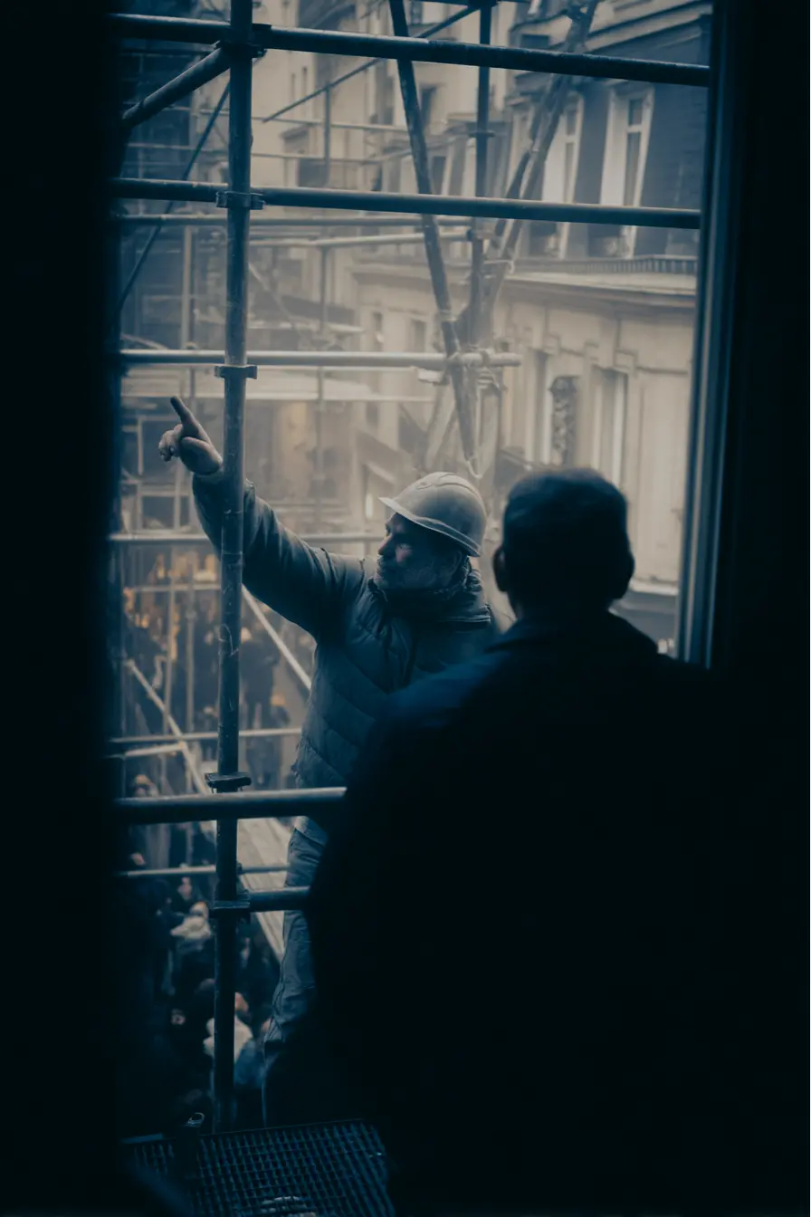 Désaccord entre voisins sur une clôture ou des plantations à Paris