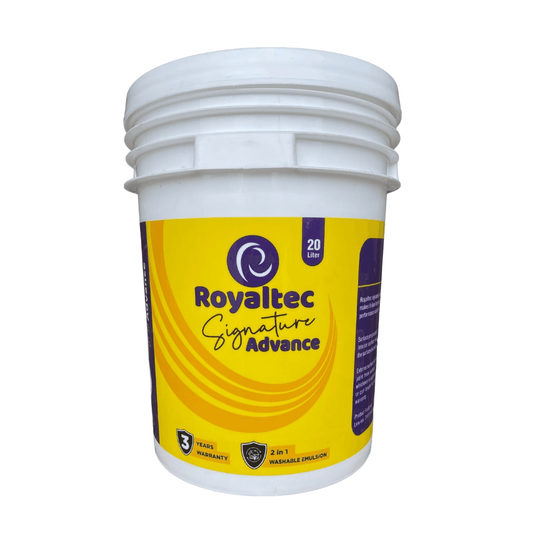 Royaltec Signature Acrylic Emulsion paint bucket