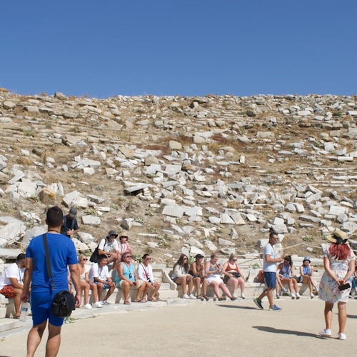 Mykonos: Yacht Cruise to Rhenia + Delos Guided Tour in Greek Islands