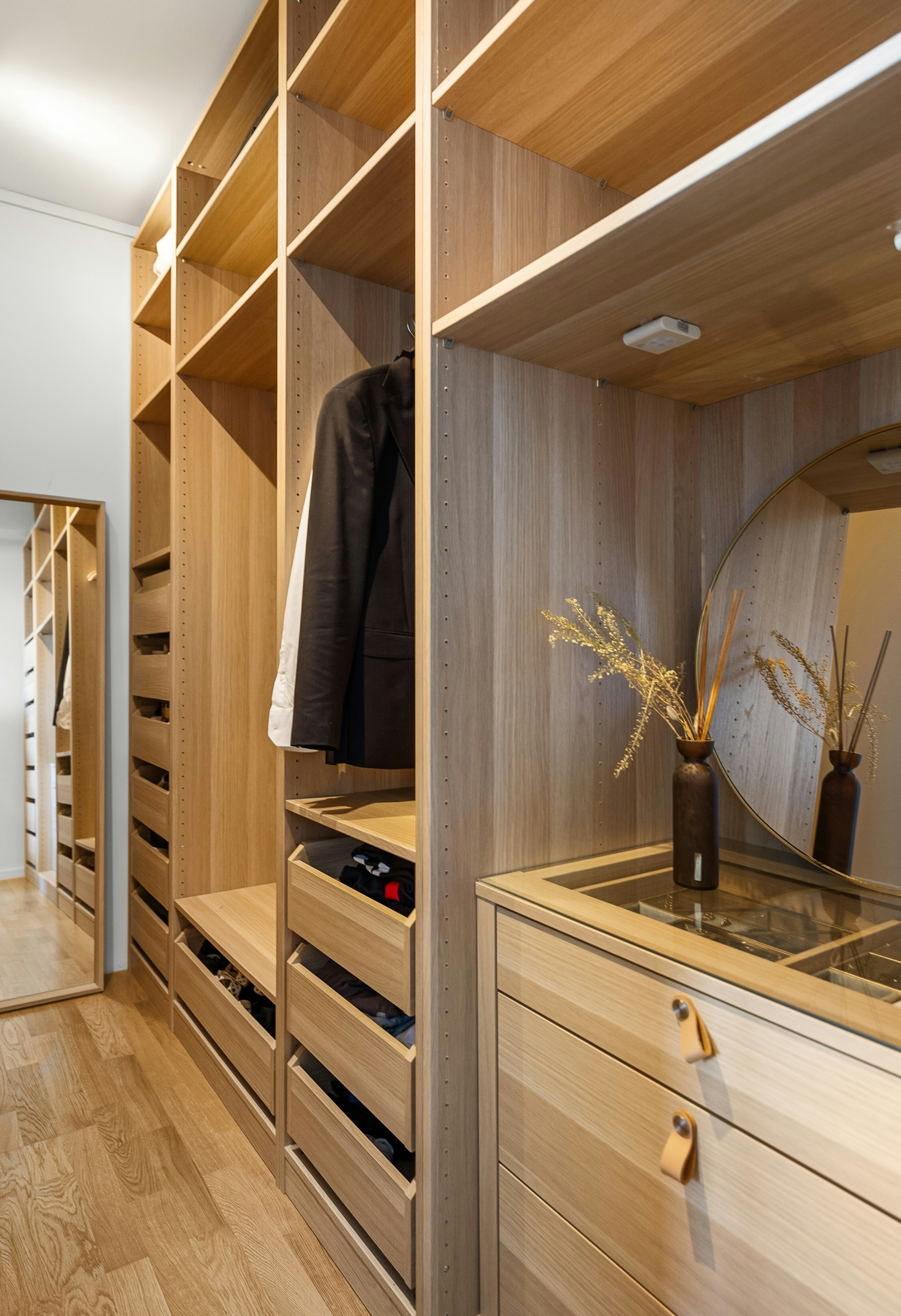 Custom furniture design for luxury interiors in Mumbai