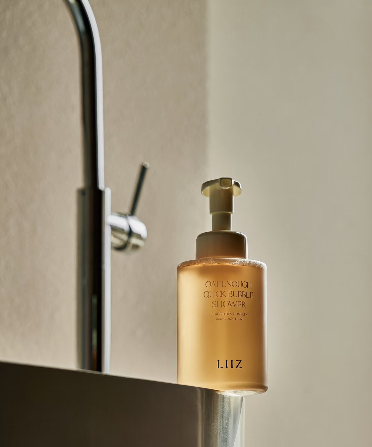 LIIZ shower gel product photography 02