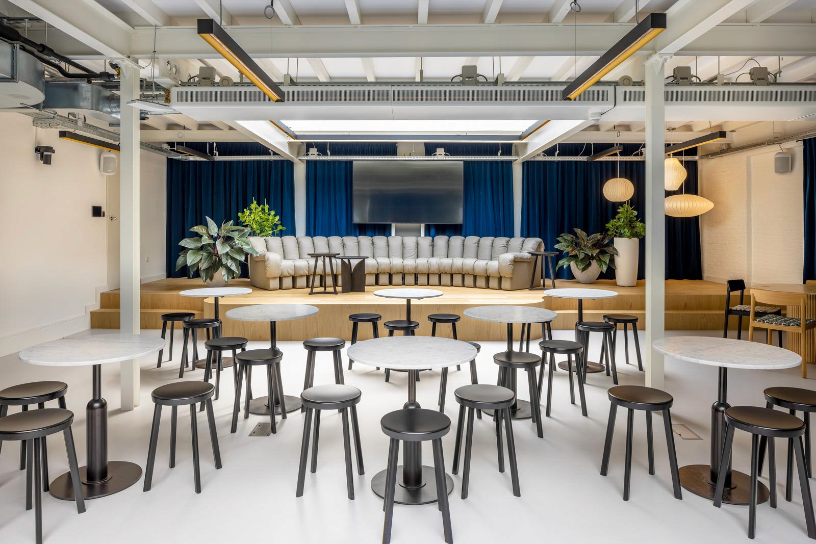 Mollie Payments founders club the stage by Positive Space