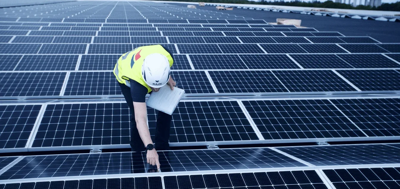 investerar i solceller för företag