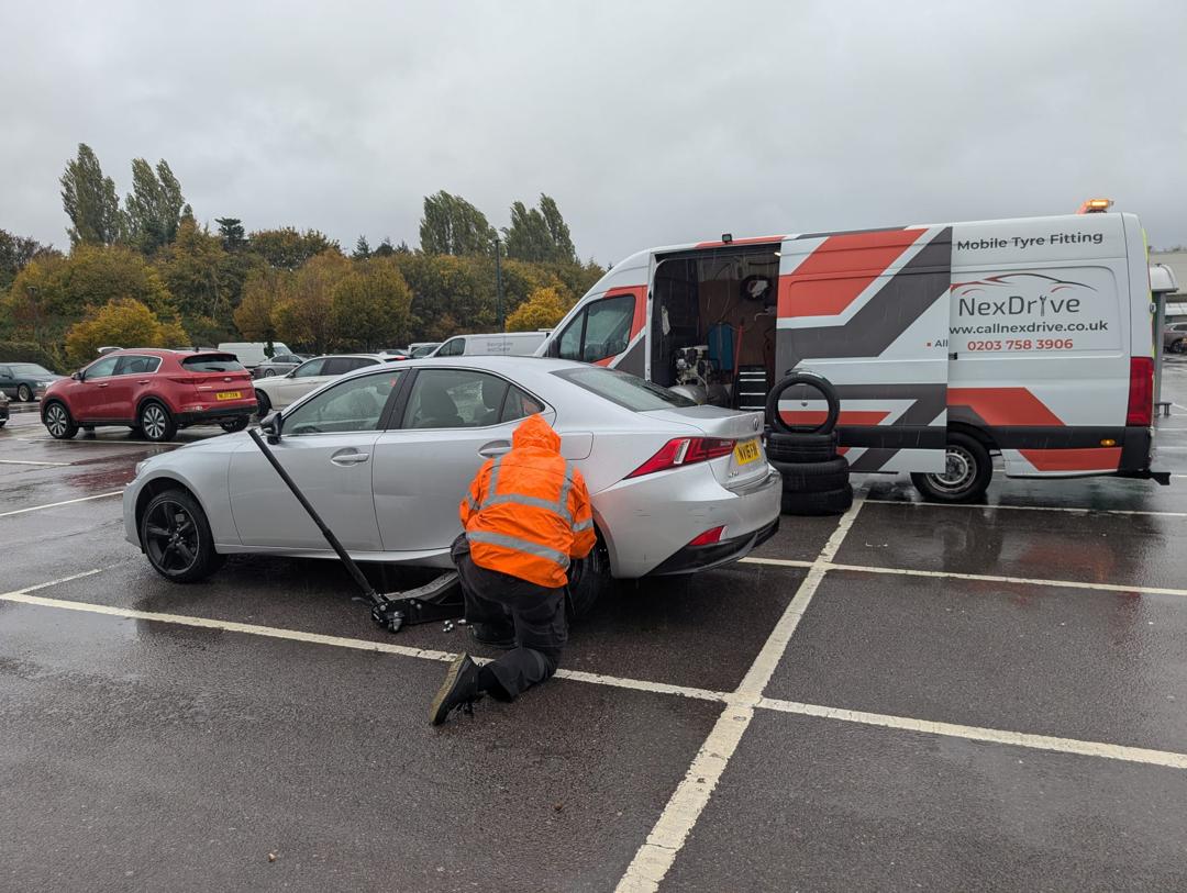 nexdrive mobile mechanic replacing a mobile tyre