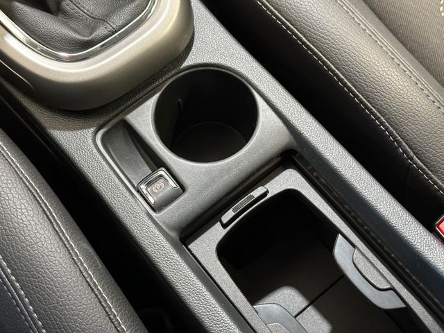 OPEL Astra 2012 SILVER Gebrauchtwagen - Galeriebild 23