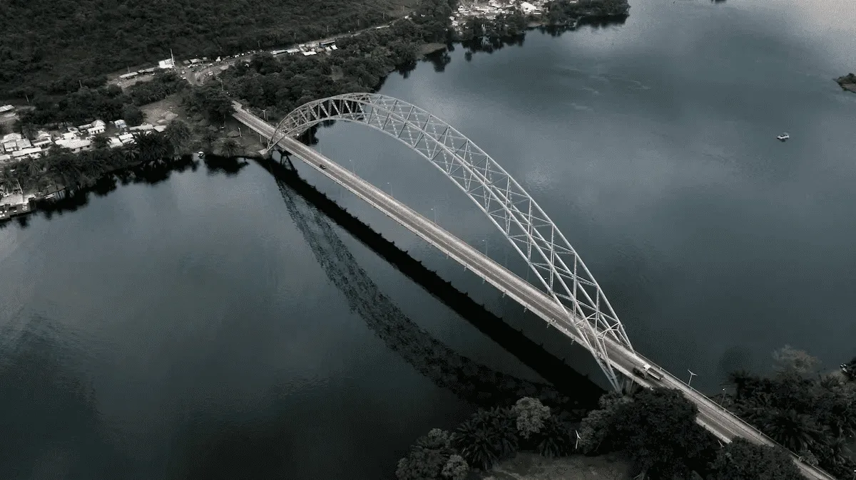 Adomi Bridge spanning the Volta River near Atimpoku.