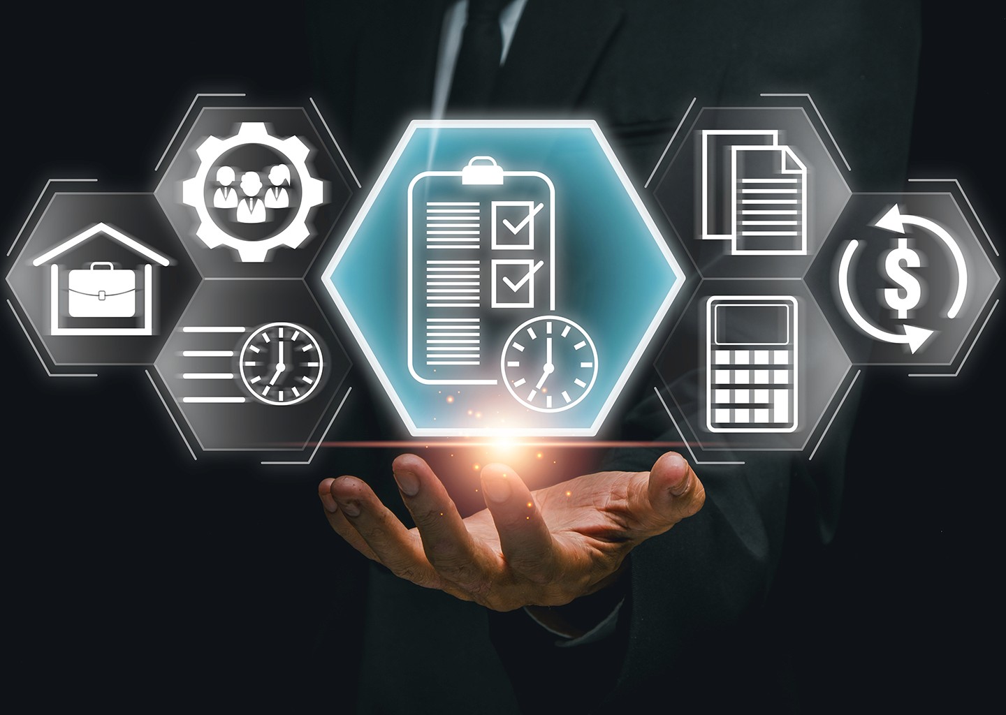 una mano mostra con un effetto 3d le icone che rappresentano una timesheet app