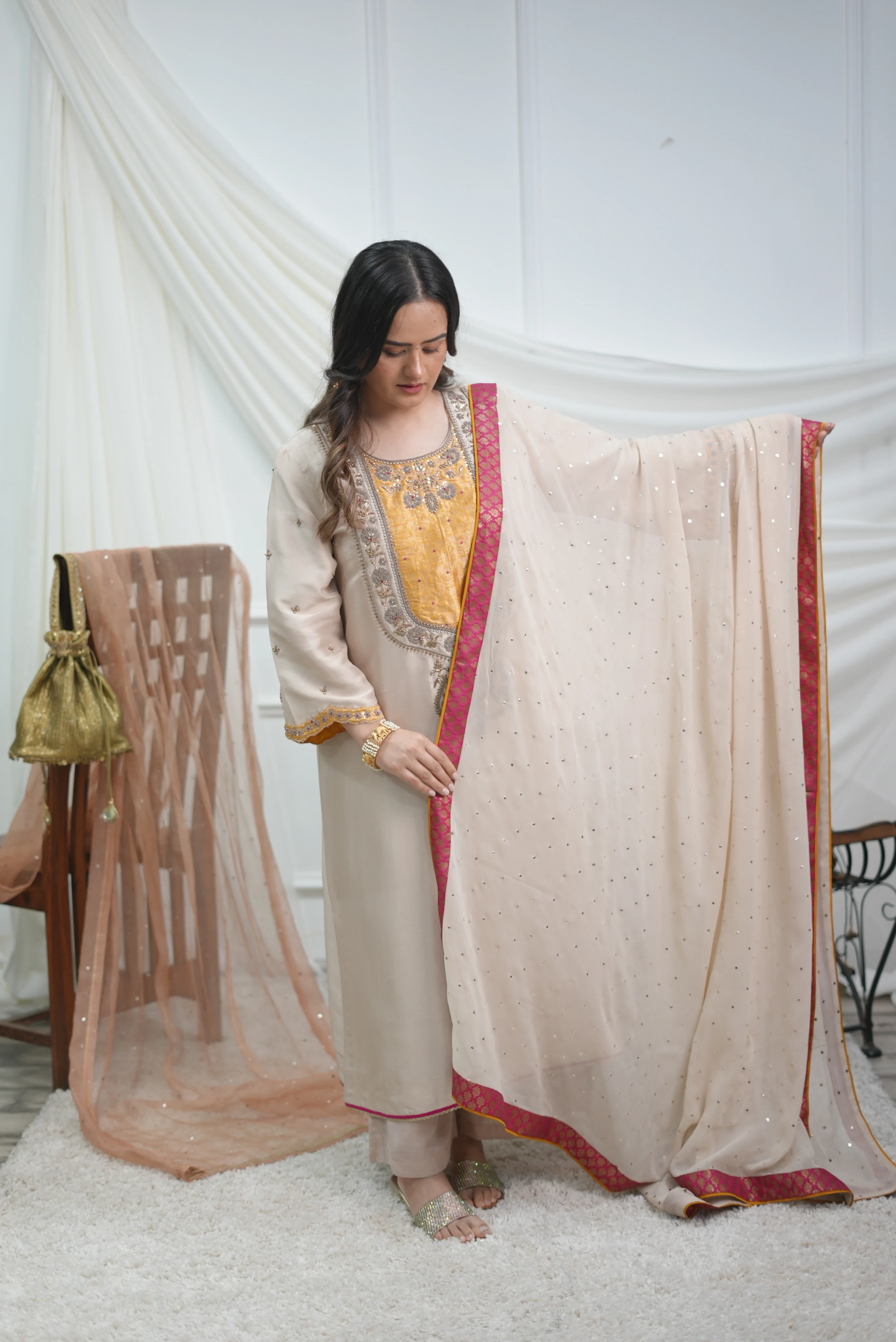The Zohra Set thumbnail 2