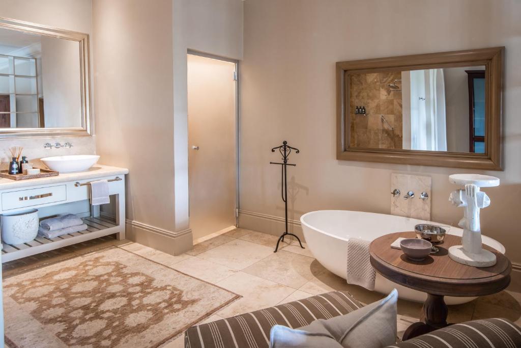 Santé bathroom with freestanding bath