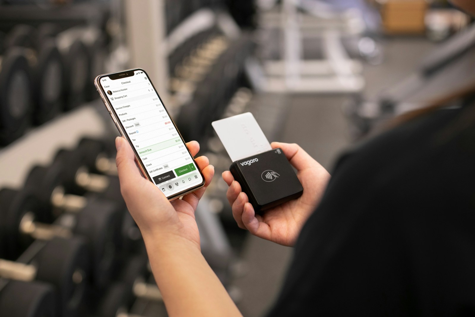 Pago con el móvil en un gimnasio: ciberseguridad y datos de los socios