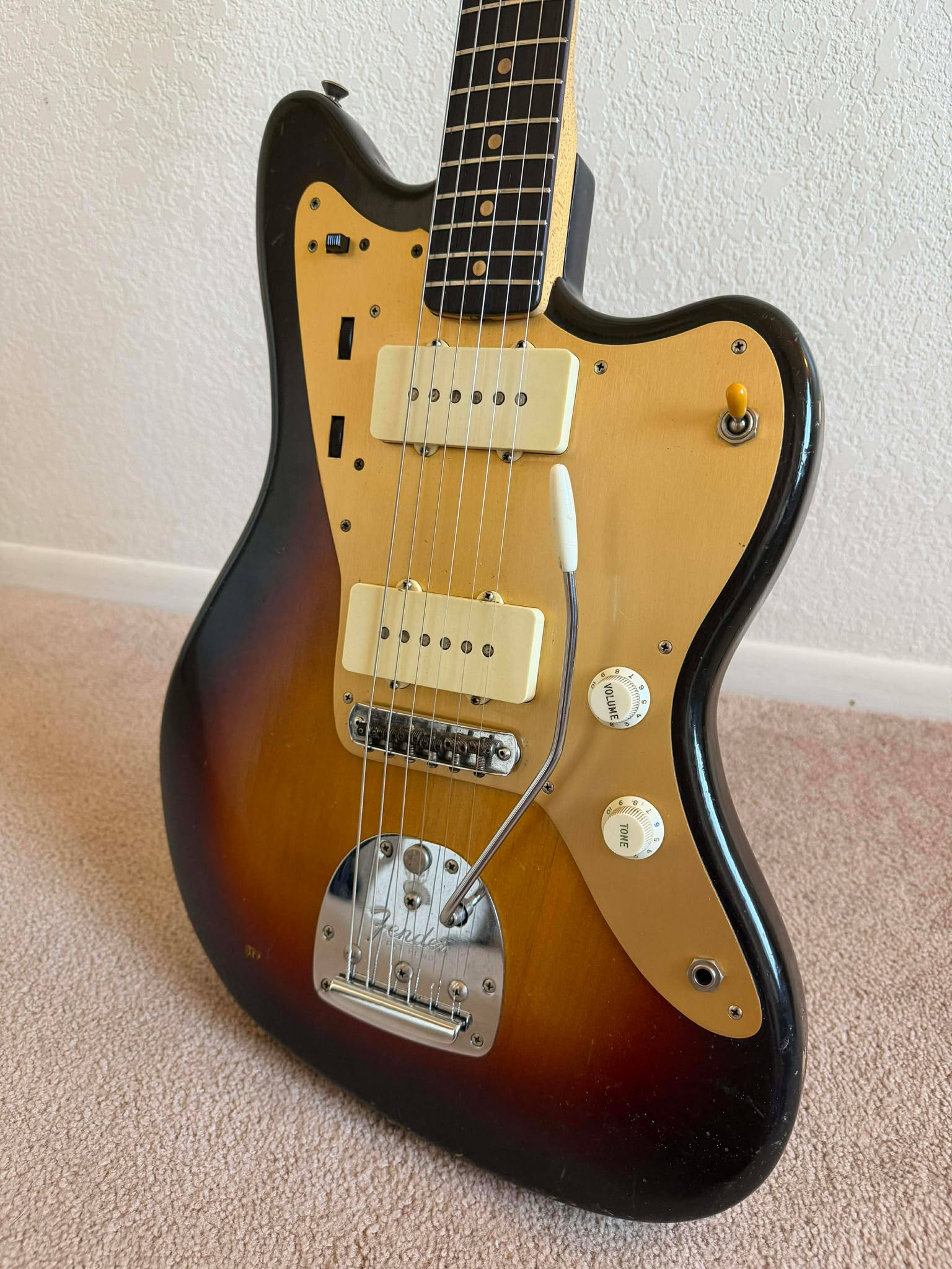 How to Date a Vintage Fender Jazzmaster: 1958-1970 Guide