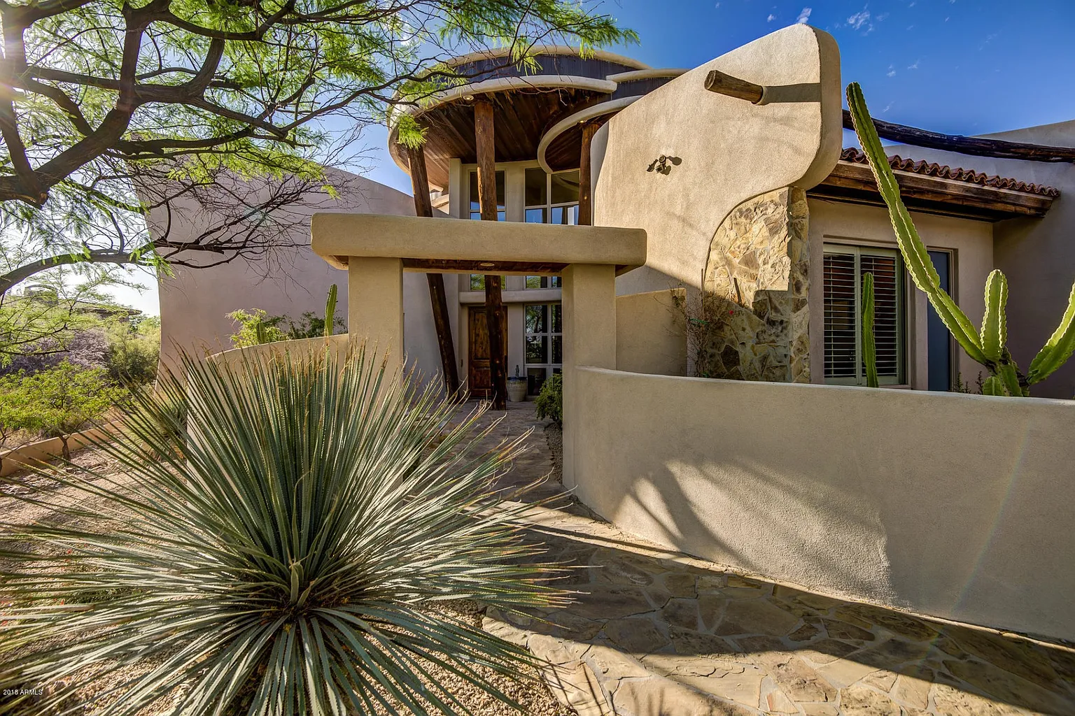 Scottsdale Modern Adobe: A Contemporary Desert Residence