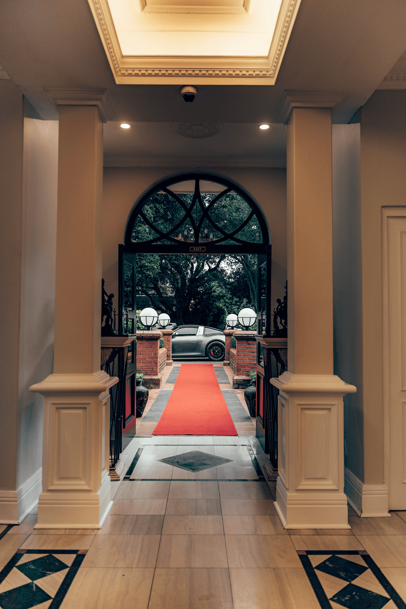 Redlands Hotel exterior view